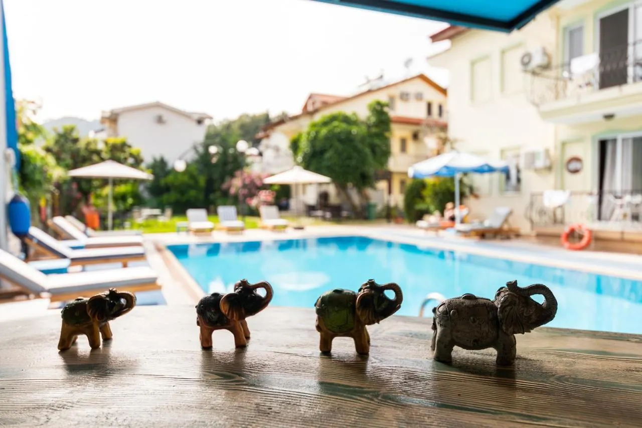 Dedeminn Garden Hotel Göcek 2*,