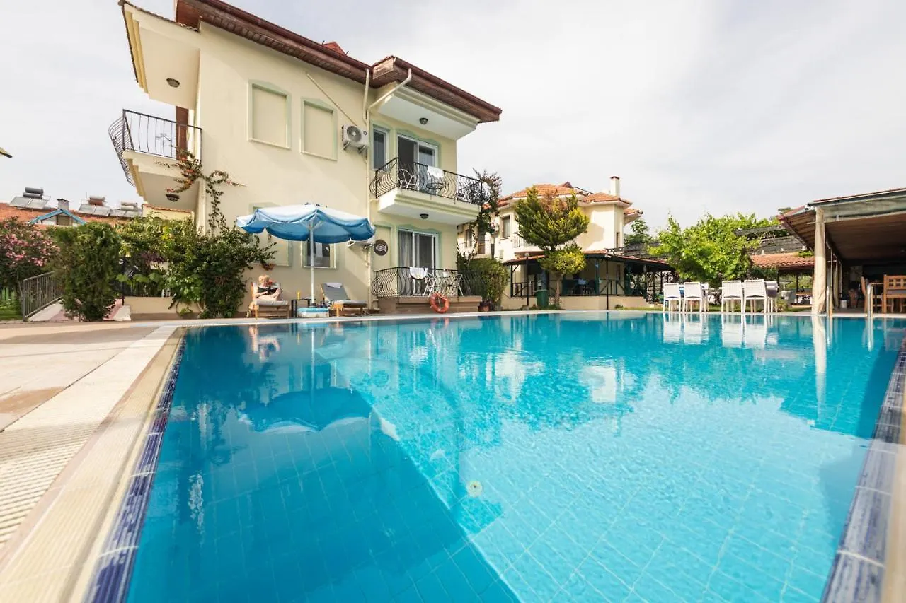 Dedeminn Garden Hotel Gocek  2*, Gocek (Fethiye)
