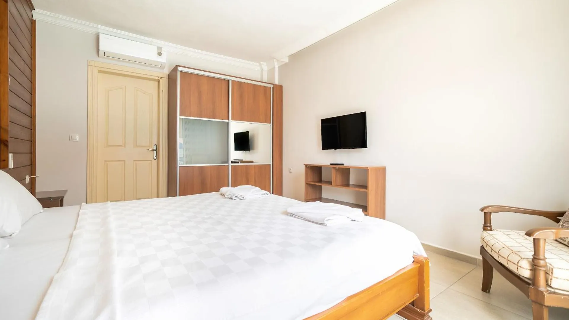 Dedeminn Garden Hotel Gocek  2*, Gocek (Fethiye)